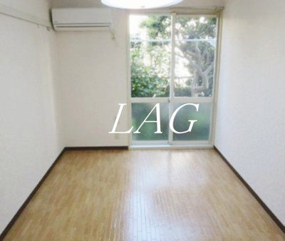 【居間・リビング】 | サンレジデンス | 洋室のお部屋です。