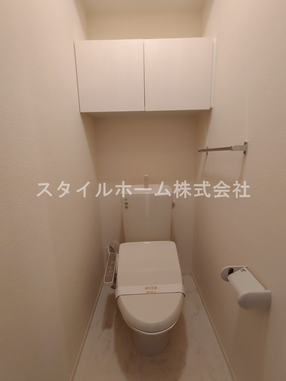 ソレーユ野路のトイレ|別部屋写真です。