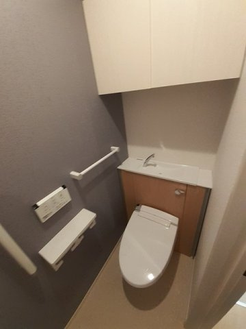 グレイスヴィラ２番館のトイレ|ゆったりとした空間のトイレです