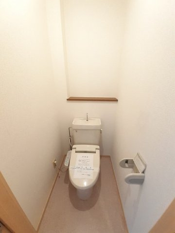 【トイレ】 | セルカミヤ | 清潔感のあるトイレです