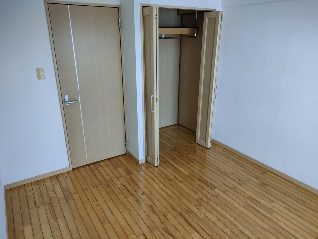 タウンヒル北口の内装