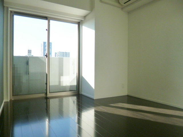 プレミアムキューブ東十条Ａｒｉａの居間・リビング|日当たりの良いお部屋です！