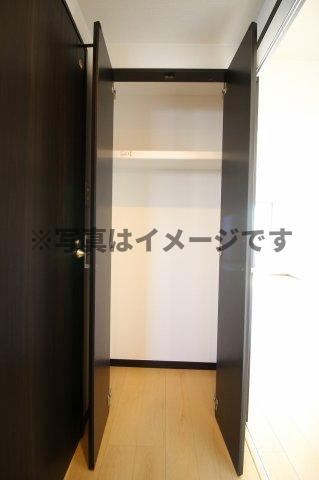 （仮称）都城天神町HEマンションの収納|ちょっとした収納スペースも充実しています