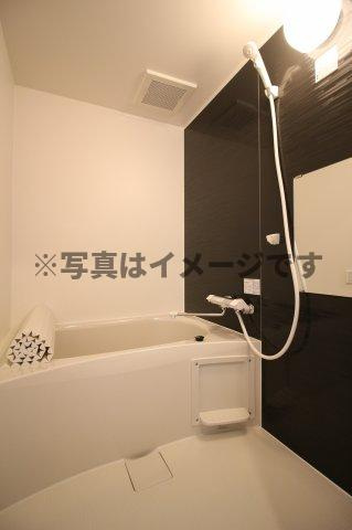 （仮称）都城天神町HEマンションの浴室|コンパクトで使いやすいお風呂です