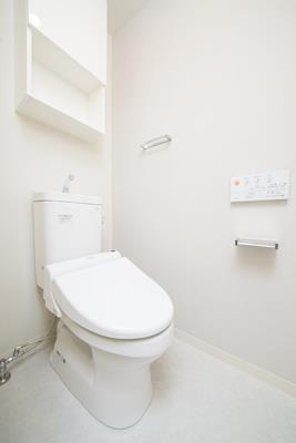 メルクマール京王笹塚レジデンスのトイレ|※写真は同タイプ住戸です。