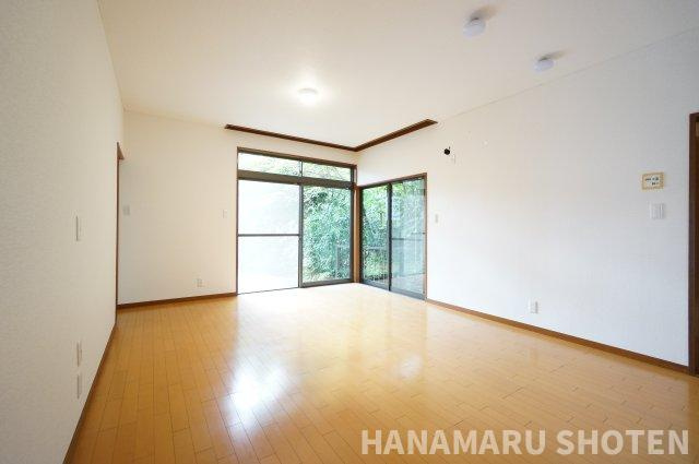 中古　千葉市若葉区貝塚1丁目の居間・リビング|＊当日ご案内可＊ご希望の物件まとめてご案内！弊社が掲載していない物件でもOK♪お気軽にご相談ください ♪お電話でのお問合わせがスムーズ♪