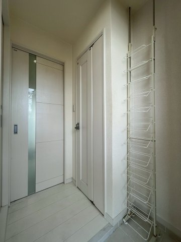 Aliareなかもずの玄関