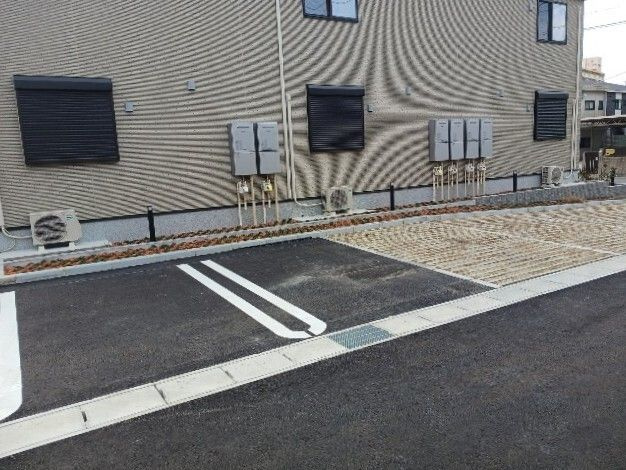 アルカンシェル　ＳＥの駐車場
