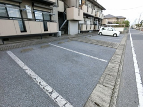 【駐車場】
