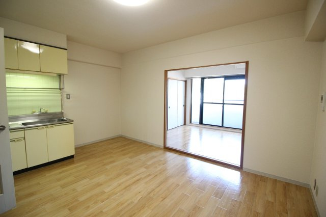 サンジェルマン門田屋敷の居間・リビング