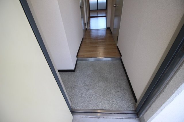 サンジェルマン門田屋敷の玄関