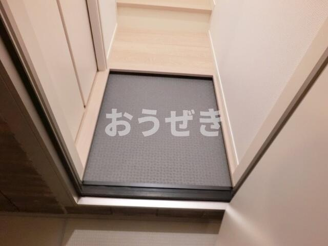 ｌａｕｌｅａ　ｌａｗｅの玄関