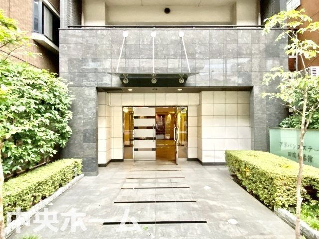 アドバンスステージ田端参番館のエントランス|【エントランス】マンションのエントランスは、その物件の印象を決める、顔とも言える場所です。毎日通る場所ですからきれいなのが一番です。エントランス内はオートロックですので暮らしの安全も確保されています。
