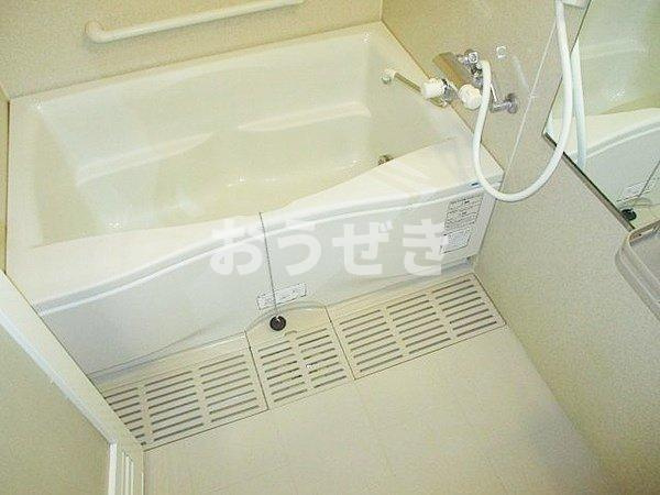 アーンジユ赤羽岩淵の浴室