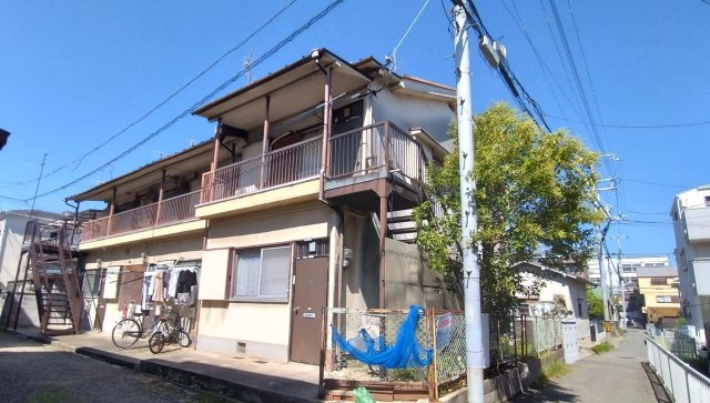 上ノ島町アパートの外観