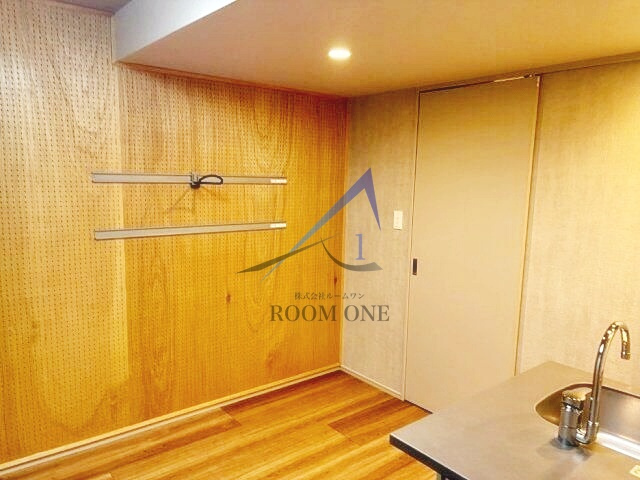 ＳＹＦＯＲＭＥ ＭＯＮＺＥＮ－ＮＡＫＡＣＨＯの居間・リビング|洋室のお部屋です。