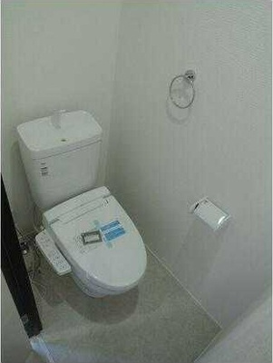 【トイレ】 | ヴィルドミール相生 | 落ち着いた色調のトイレです