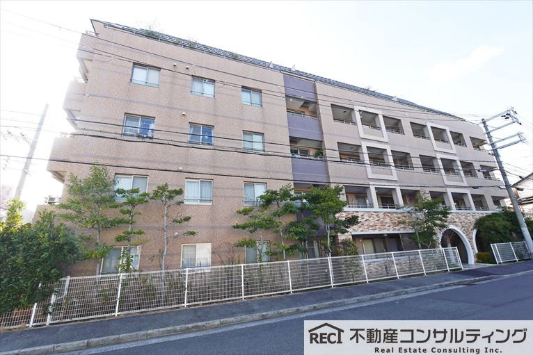グランパレ芦屋ウエストの外観