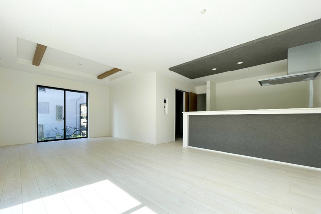 【居間・リビング】 | 横浜市瀬谷区宮沢8期 新築戸建 全1棟