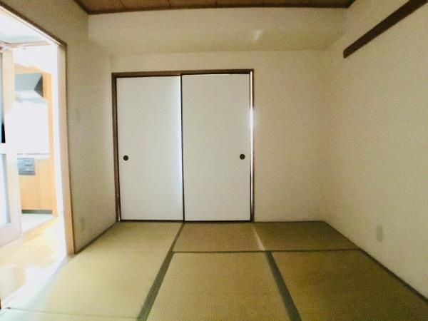 ニューハイツ豊島園の居間・リビング