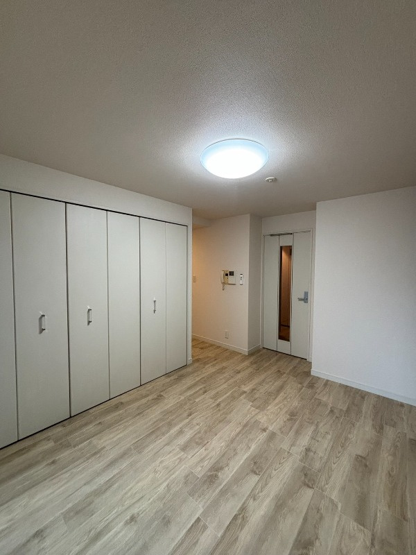 港区六本木２丁目の賃貸マンションの居間・リビング