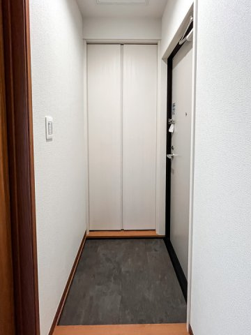アレーズ・テラの玄関