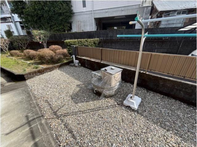 「オール電化住宅」香美市香北町美良布　中古一戸建ての庭|風通しがよく、お洗濯ものも良く乾きます♪
