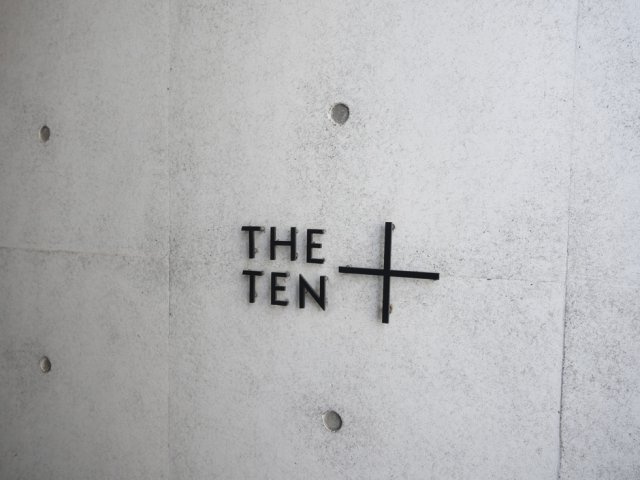 THE TENの外観