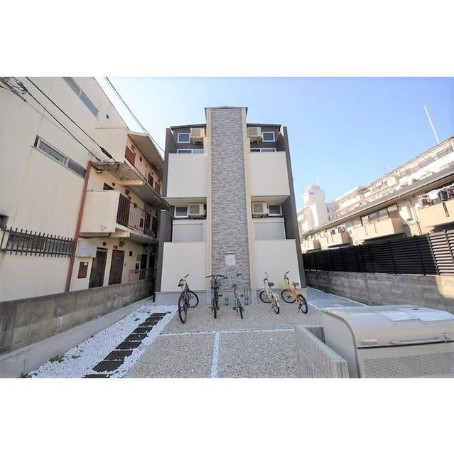 京都市山科区大宅御供田町のアパートの外観