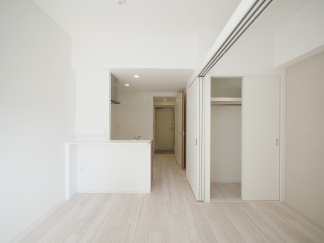 大阪市淀川区西宮原３丁目の賃貸マンションの居間・リビング