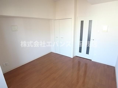 【寝室】 | URBAN FLATS千葉中央