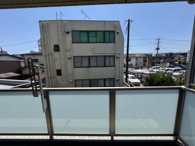 INSURANCE BLDG.XVIIの展望