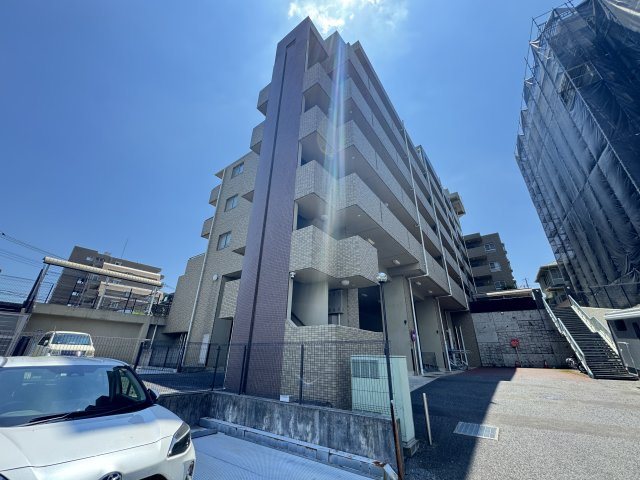 INSURANCE BLDG.XVIIの外観