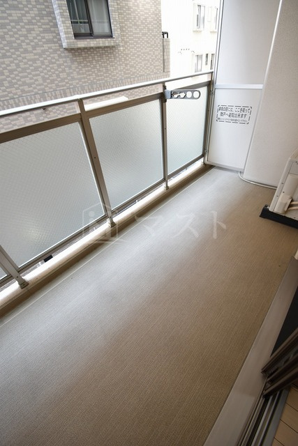 レジディア谷町のバルコニー