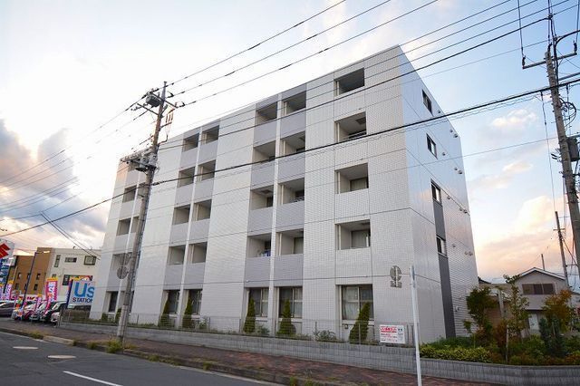 アヴニールの外観