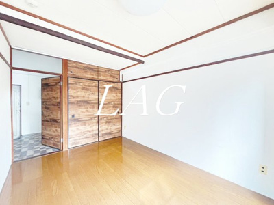 【居間・リビング】 | ヴィラ・フェニックス  | 洋室のお部屋です。