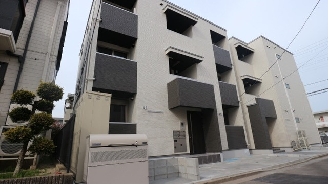 REGALEST シャルマンKの外観