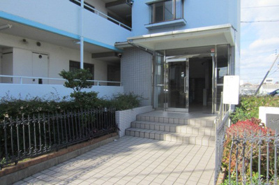【エントランス】 | メイゾン山野