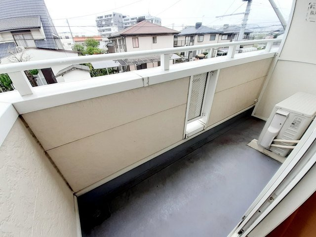 Ｓｏｎｅ　ＡｐａｒｔｍｅｎｔＡのバルコニー