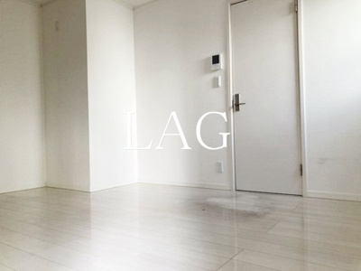 【居間・リビング】 | ブリーズコート | 洋室のお部屋です。