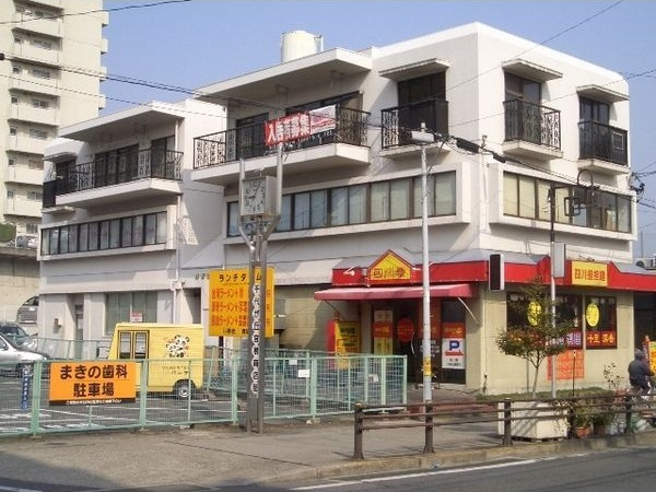 浅野ビルの外観