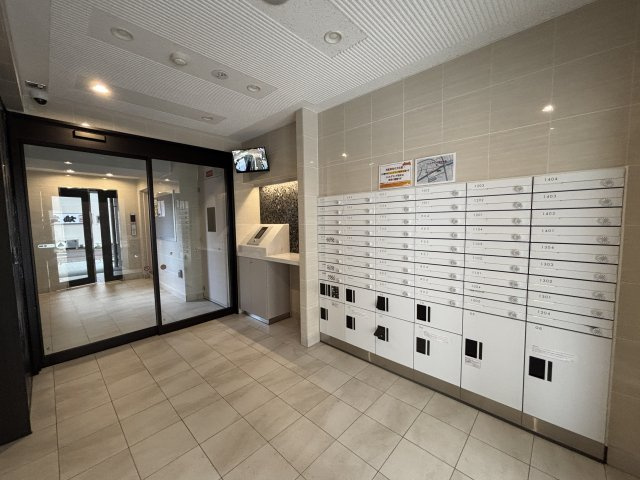 シェルグランデ原町本通のロビー