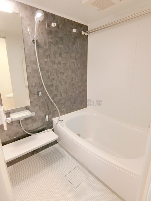 蔵創蒲田bowの浴室|浴室暖房乾燥機と追焚付きのお風呂