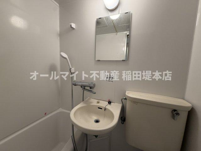 川崎市多摩区東生田１丁目の賃貸マンションの洗面所
