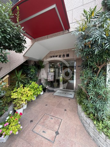 朝日プラザ末吉橋　中央小学校区のエントランス|朝日プラザ末吉橋　エントランス