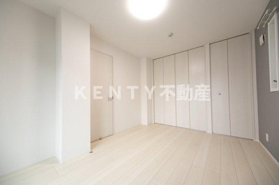 【寝室】 | ＨＩＬＬ　ＴＯＰ　ＲＥＳＩＤＥＮＣＥ　ＯＳＡＫＩ | 寝室です