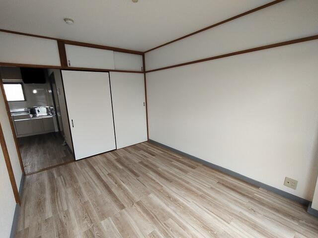 エレガンス松原の内装|別部屋参照写真