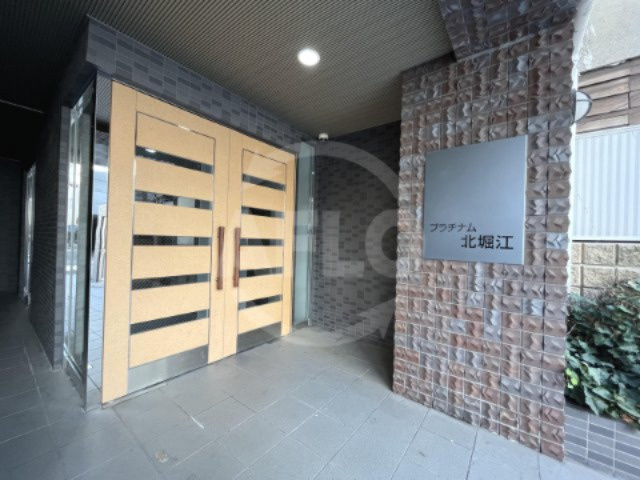 プラチナム北堀江　堀江小学校区のエントランス|プラチナム北堀江　エントランス
