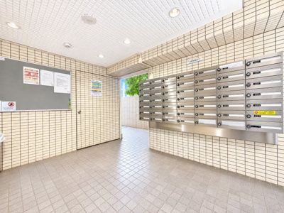 【収納】 | スカイコート新丸子　新丸子駅まで5分/武蔵小杉駅までも6分/コーナールーム | ◆暮らし心地を大きく左右する収納を、適材適所に配置し使い勝手を考慮しました。空間を余すところなく有効利用した収納は生活空間をより上質なものにしてくれるでしょう。
