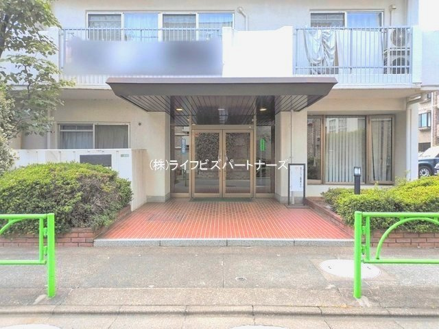 二子玉川ロイヤルマンションのエントランス